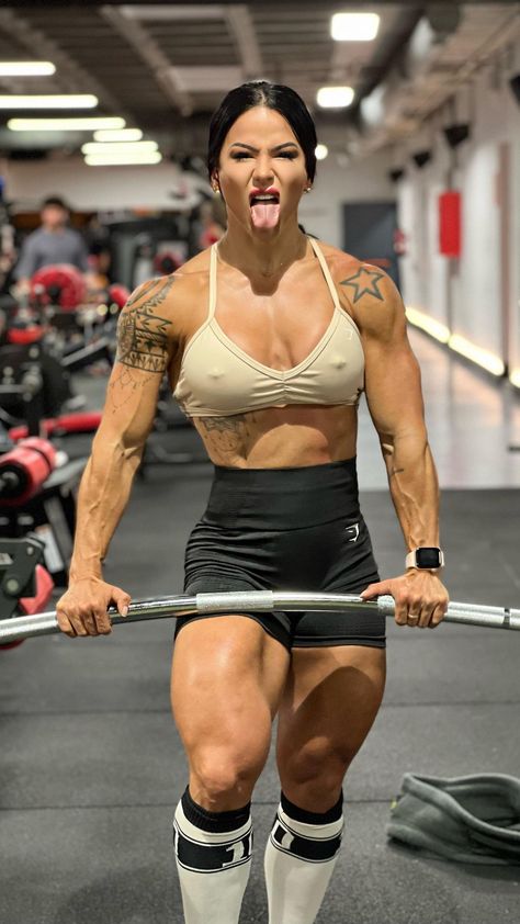 Patricia Alamo Bodybuilding Pictures, Buff Women, Ripped Girls, Fitness Motivation Pictures, Women Who Lift, Fitness Inspiration Body, Summer Workout, Fitness Models Female, Muscle Girls