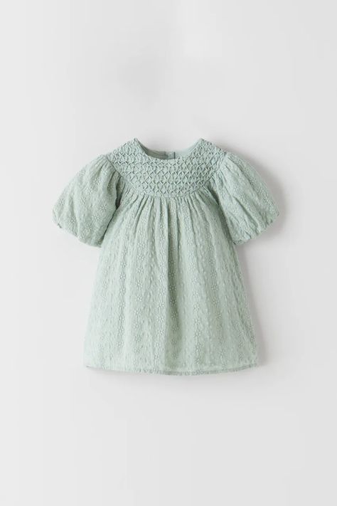 Baby Girls' Clothes | ZARA United States Zara Girls Dresses, Stylish Baby Girl Outfits, Stylish Baby Girls, Kids Wear Girls, Dot Print Dress, Seersucker Dress, Dress Zara, Round Neck Dresses, Zara Kids