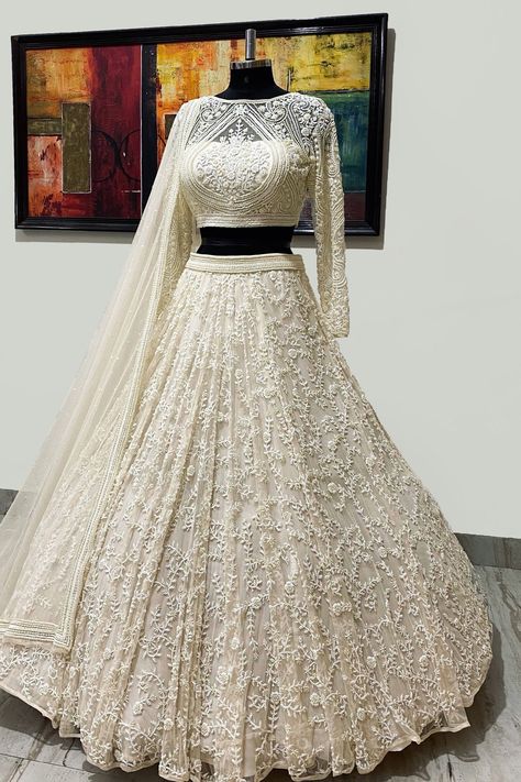 Orang India, Indian Bridesmaid Dresses, Indian Outfits Lehenga, Wedding Lehenga Designs, Party Wear Lehenga Choli, Lehenga Designs Simple, Gaun Fashion, Net Lehenga, Indian Dresses Traditional