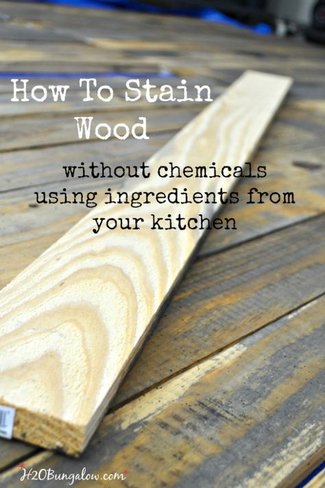 how to tea stain wood using three simple ingredients from your kitchen and get a weathered look on new wood. Great chemical free natural wood stain method. Woodworking Finishes, Natural Wood Stain, Painting Tricks, Diy Wood Stain, Natural Stain Wood, Stain Wood, Diy Staining, Weekend Crafts, Paint Techniques