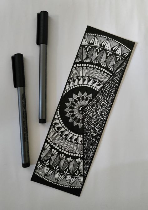 Abstract Bookmark Design, Mandala Art Bookmark With Quotes, Book Marks Mandala Art Easy, Book Mark Mandala Art, Bookmark Mandala Design, Mandala Bookmark Hand Drawn, Bookmarks Handmade Mandala, Bookmarks Doodle, Mandala Art Quotes