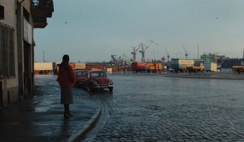 The American Friend - Wim Wenders, Robby Müller Robby Muller Cinematography, Robby Muller, Cinematography Stills, Wim Wenders, Human Base, 35mm Photography, Port City, Camper Life, Film Director