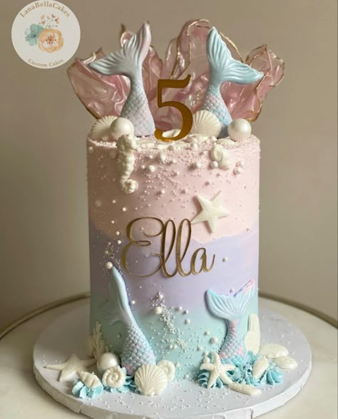 Mermaid One Year Birthday Cake, Mermaid Cake With Bubbles, Purple Mermaid Birthday Cake, Mermaid Pastel Cake, Minimal Mermaid Cake, 5 Year Birthday Cake Ideas, Elegant Mermaid Cake, Boho Mermaid Cake, Cake For 5 Year Girl