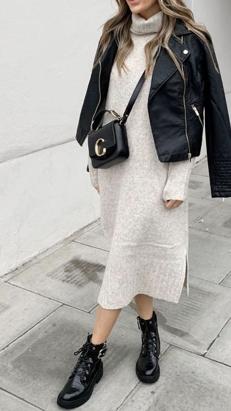 Casual Dinner Outfit Winter Plus Size, Long Knitted Dress Outfit, Grey Sweater Dress Outfit, Sweater Dress Outfit Ideas, Knitted Dress Outfit, Moda Pinup, Chic Style Inspiration, Stile Blair Waldorf, Adrette Outfits