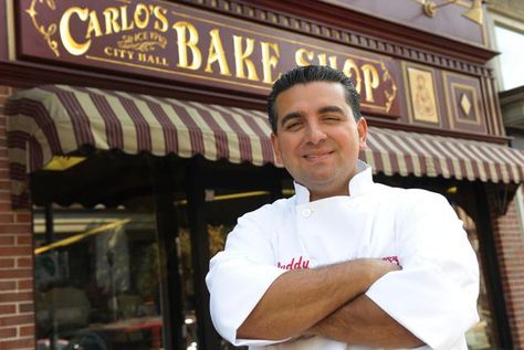 Cake Boss Buddy Valastro at his bakery Carlos Bakery in Hoboken, New Jersey. Cake Boss Buddy, Bakery New York, Carlos Bakery, Buddy Valastro, Food Memes, Popular Series, Best Cruise, Cake Boss, Bakery Cakes