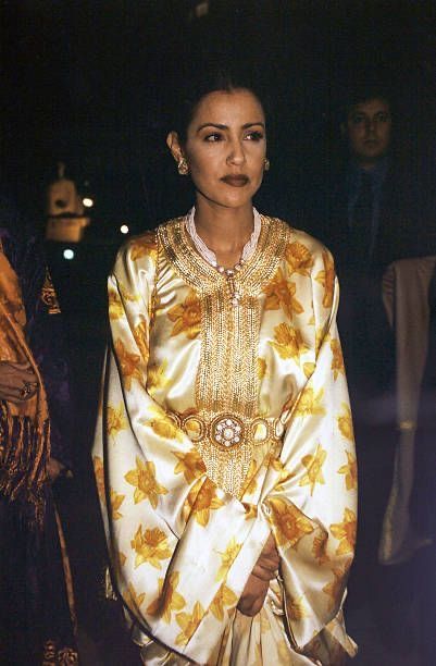 Moroccan Dress Kaftan, Moroccan Aesthetic, Museum Photography, Moroccan Clothing, Moroccan Women, Moroccan Kaftan, Moroccan Culture, Moroccan Fashion, Moroccan Dress