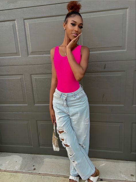 Mom Jeans And Sandals Outfit, Pink Body Suit Outfit, Pink Bodysuit Outfit Jeans, Hot Pink Bodysuit Outfit, Pink Bodysuit Outfit, Bodysuit Outfit Jeans, Body Suit Outfit, Bodysuit With Jeans, Sweet 16 Outfits