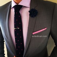 suited_man's photo on Instagram Blue Suit Pink Tie, Suit Combinations, Lapel Flower, Gents Fashion, Luxury Wear, Mens Style Guide, Dapper Men, Tie Pin, Men’s Suits