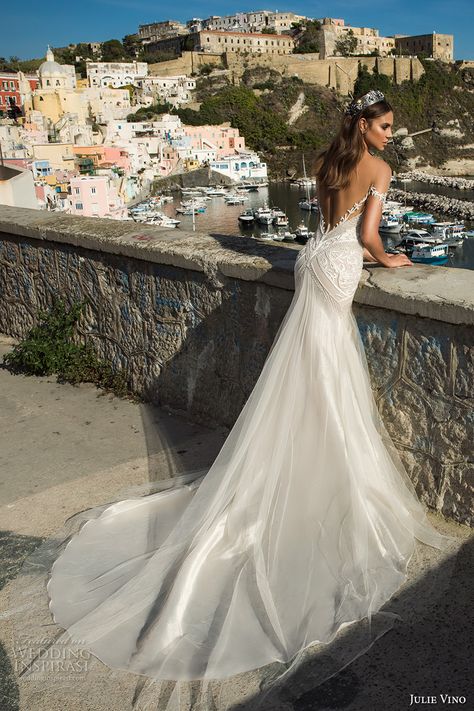 Wedding Dresses Pretty Back, Simple Wedding Dress With Dramatic Back, Wedding Dresses Mermaid Silk, Fabulous Wedding Dresses, Elegant Spring Wedding Dress, Romantic Sheath Wedding Dress, Dress Low Back, Wedding Dress Low Back, Wedding Dresses Hippie