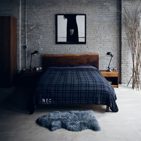 Bachelor Pad Bedroom Ideas, Bachelor Pad Bedroom, Industrial Bedroom Design, Minimalist Dekor, Masculine Bedroom, Blue Bedroom Decor, Industrial Bedroom, Decor Ikea, Stil Industrial