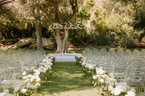 Garden Wedding Florals, Modern White Wedding, Hummingbird Nest Ranch, Hummingbird Nest, Wedding Isles, Aisle Flowers, Wedding Aisle Decorations, Future Wedding Plans, Neutral Wedding