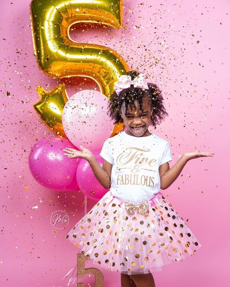 Birthday Photoshoot Ideas 6 Year, 5 Year Birthday Photoshoot, Five Year Old Birthday Picture Ideas, Fifth Birthday Photo Shoot, 5th Birthday Photoshoot, 5th Birthday Photoshoot Ideas, 7th Birthday Girl Photoshooting Ideas, Fabulous Photoshoot, Ballerina Photoshoot