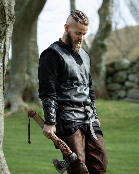 Viking Warrior Costume Men, Men’s Viking Cosplay, Viking Men Outfit, Viking Wedding Outfit Male, Viking Male Costume, Viking Photoshoot Men, Mens Renfaire Outfit, Easy Viking Costume Men, Viking Man Costume