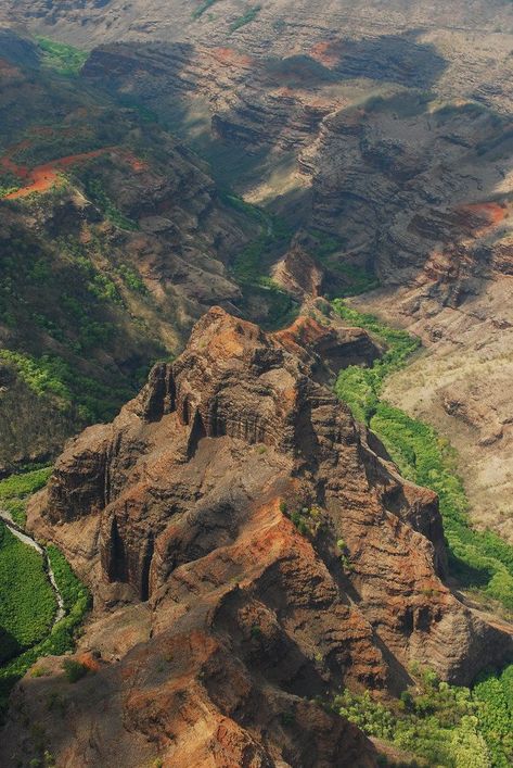 Waimea Canyon, Hawaii Hawaii Nature, Hawaii Pictures, Waimea Canyon, Breathtaking Places, Kauai Hawaii, Hawaii Vacation, Hawaiian Islands, Hawaii Travel, Island Life