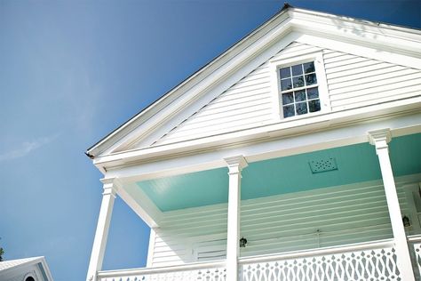 If You See a Blue Porch Ceiling, This Is What It Means Southern Paint Colors, Paint Porch, Blue Porch Ceiling, Blue Porch, Haint Blue, Ceiling Painting, Porch Ceiling, Southern Decor, Blue Ceilings