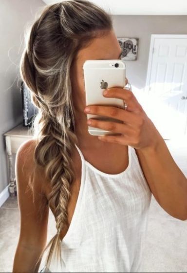 loose-fishtail-braided-hairstyles-balayage-long-hair-style-ideas-2017 Fishtail Braid Hairstyles, 5 Minute Hairstyles, Gorgeous Braids, Hot Hair Colors, Fishtail Braid, Cool Braid Hairstyles, Fish Tail Braid, Hair Color Trends, Hair Dos