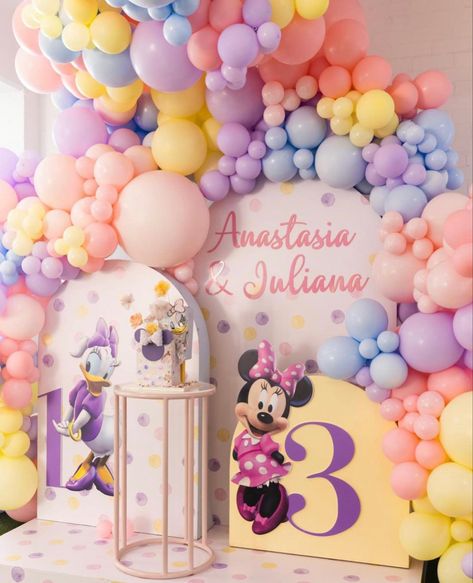 Daisy And Minnie Birthday Party Ideas, Minnie Daisy Birthday Party, Minnie And Daisy Birthday Party, Minnie Mouse Clubhouse, Minnie Mouse Birthday Theme, Minnie Mouse Theme Party, Minnie Mouse Birthday Party Decorations, Mickey Mouse Themed Birthday Party, Mickey Mouse Clubhouse Birthday Party