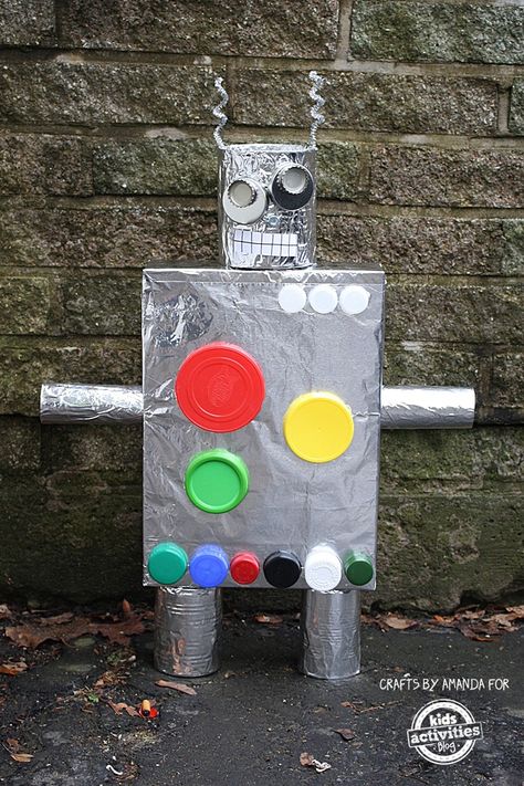 How to Make a Recycled Robot | Kids Activities Blog Pumpkin Oobleck, Halloween Games For Toddlers, Preschool Pumpkin, Zebra Craft, Box Robot, Robot Craft, Recycled Robot, Halloween Creative, Fall Songs