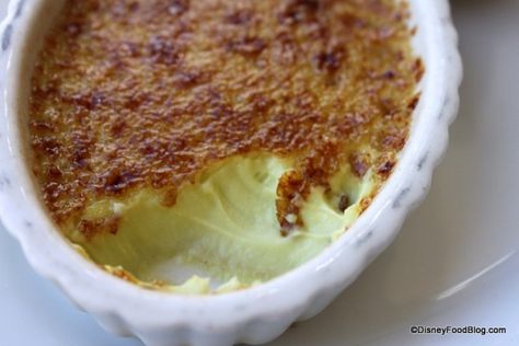 Disney Recipe: Pistachio Crème Brûlée from Tony’s Town Square in Magic Kingdom Pistachio Creme, Pistachio Paste, Cream Brulee, Pistachio Recipes, Disney Desserts, Creme Brulee Recipe, Egg Yolks, Disney Food Blog, Town Square