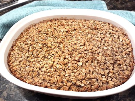 Amish Oatmeal Bake, Plain Baked Oatmeal, Amish Oatmeal, Amish Baked Oatmeal, Vanilla Oatmeal, Recipe For Breakfast, Baking Measurements, Baked Oatmeal Recipes, Oatmeal Recipe