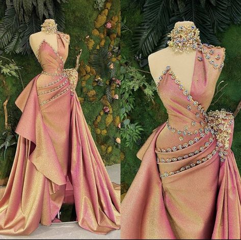 Bar Owner Outfit, Prom Dresses 2023 Unique, Goddess Outfit Aesthetic, High Couture Dresses, Elaborate Outfits, Extravagant Outfits, Extravagant Dresses, Aphrodite Dress, Wet Look Dress