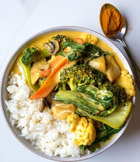 Veggie Yellow Curry, Yellow Curry Chicken, Yellow Curry Recipe, Healthy Curry, Yellow Curry, Weekly Dinner, Curry Dishes, Cozy Meals, Coconut Rice