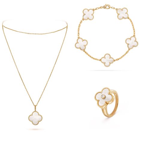 Van Cleef & Arpels Alhambra collection in MOP #mop #motherofpearls #vca #vcaalhambra #vcamop #vcajewelry #vancleef #vancleefarpels Van Cleef Set White, Van Cleef Set, Van Cleef Alhambra, Choker Style, Van Cleef Arpels, Mother Pearl, Van Cleef, Jewelry Set, Choker