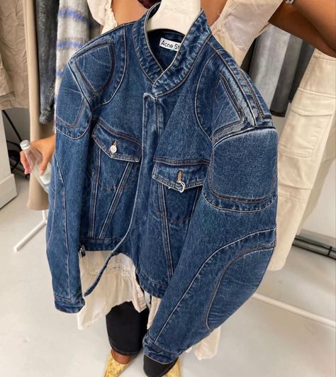 Mode Aesthetic, Denim Biker Jacket, Biker Denim, Concept Clothing, Fashion Y2k, Mens Fashion Jeans, Aesthetic Vibes, Denim Details, Denim Design