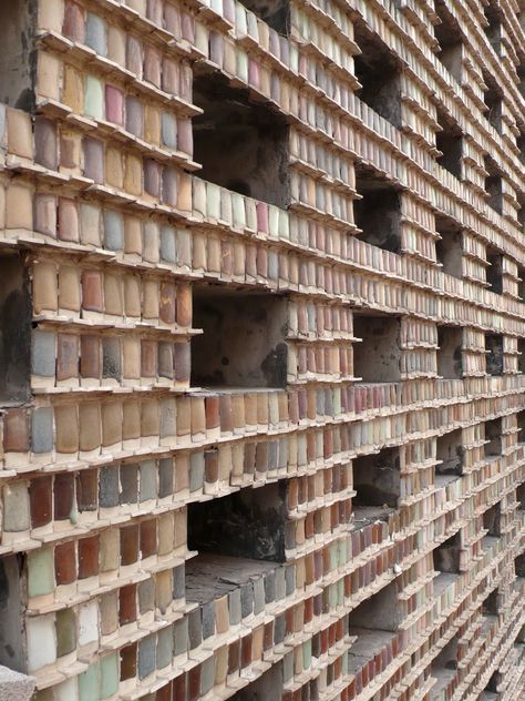 Wang Shu took inspiration for the Ceramic House from an ink stone and his friend's porcelain forms. Facade Texture, Arch Exterior, Ceramic Architecture, Wang Shu, Ceramic Art Design, Facade Material, Chinese Architecture, Ceramic Houses, Beautiful Tile