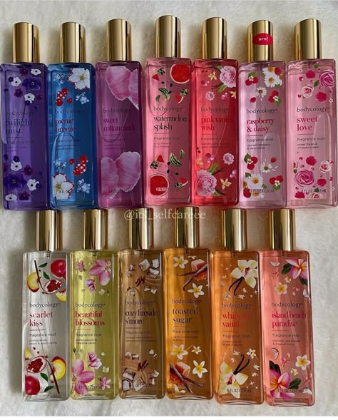 Profumo Victoria Secret, Koleksi Parfum, Parfum Victoria's Secret, Perfume Body Spray, Perfume Collection Fragrance, Bath And Body Works Perfume, Shower Skin Care, Body Smells, Pretty Skin Care