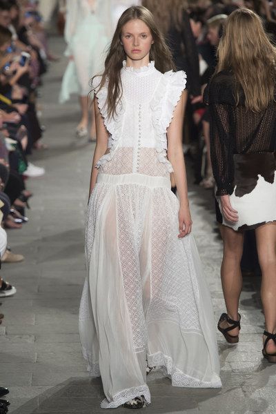 Philosophy di Lorenzo Serafini Spring 2016 Ready-to-Wear Collection - Vogue Rock Dress, Look Festival, Lorenzo Serafini, Wedding Dress Inspiration, 2016 Fashion, White Fashion, Bridal Looks, Fashion Week Spring, Primavera Estate