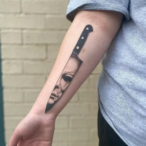 Micheal Myers Knife Tattoo, Small Michael Myers Tattoo, Michael Myers Face Tattoo, Micheal Myers Tattoo Ideas, Horror Icon Tattoos, Michael Meyer Tattoo, Michael Myers Knife Tattoo, Mike Myers Tattoo, Micheal Myers Tattoo Design