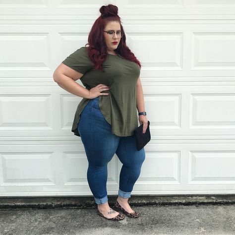 Keeping it cute but casual for tonight's look c/o @2020ave_plus !! Paired with @targetstyle cheetah flats and a clutch from @dswshoelovers . Look Plus Size, Full Figure Fashion, Red Heads, Big Girl Fashion, Plus Size Beauty, Moda Plus, Plus Size Fashion For Women, Curvy Girl Fashion, Curvy Outfits