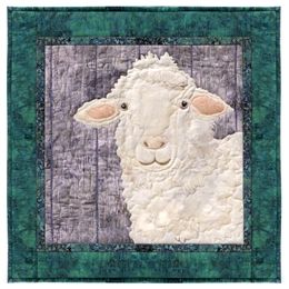 Quilt block of Fran the Sheep. Sheep Crafts, Fusible Applique, Farm Quilt, Raw Edge Applique, Applique Quilt Patterns, Quilt Care, Animal Quilts, Paper Patterns, Shabby Fabrics