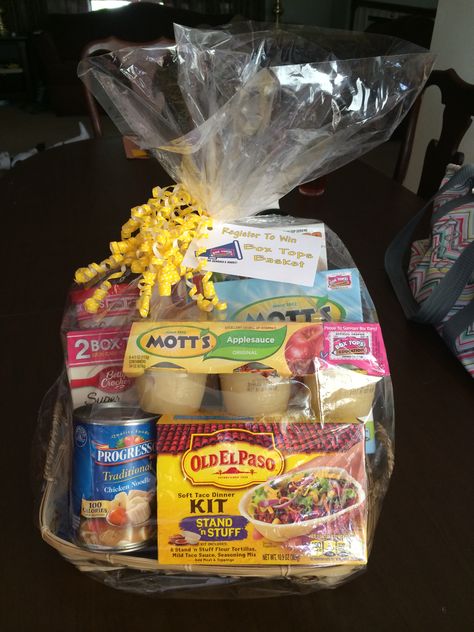 Open House raffle prize. Box Tops basket with a day of meals - breakfast, lunch, dinner, dessert & snack. Every item has Box Tops, some have two! Motts Applesauce, Pto Meeting, Pto Board, Pta Membership, Creative Fundraising, Pto Today, Meals Breakfast, Pta Fundraising, Pta Ideas