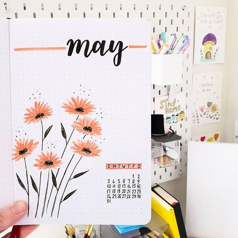 19 Creative May bullet journal cover ideas to inspire you. Bullet journal monthly cover spreads for May 2021. May Bullet Journal, Kunstjournal Inspiration, Bullet Journal Headers, Organizator Grafic, Bullet Journal Month, Kalender Design, Bullet Journal Page, Bullet Journal Quotes, Creating A Bullet Journal