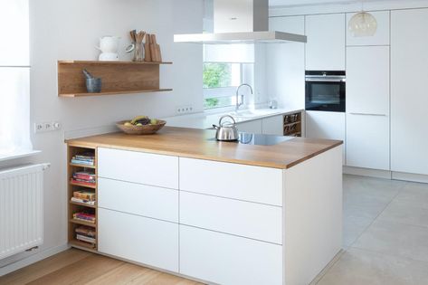 Der ideale Übergang von Küche zu Wohnbereich | NR Küchen Küchen In U Form, Decor Kitchen Ideas, Best Modern House Design, Organization Home, Future Kitchen, House Inside, Beautiful Kitchen, Design Kitchen, Kitchen Layout