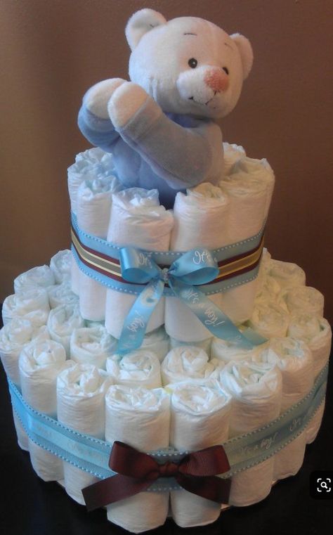 Teddy Bear Diaper Cake, Bear Diaper Cake, Pamper Cake, Candy Kabobs, Diy Teddy Bear, Girl Gift Baskets, Fruit Candy, Baby Teddy Bear, Baby Shower Crafts