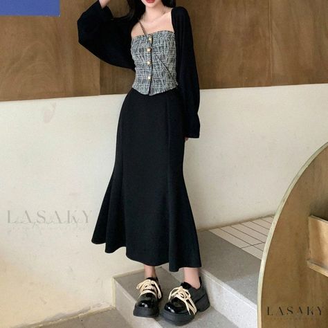 Lasaky - High-Waisted Mermaid Skirt - Midi-Length Pencil Skirt Skirt Swimsuit, Future Outfit, Beach Skirt, Skirt Midi, Mermaid Skirt, Pencil Skirt Black, Ruffle Skirt, Types Of Skirts, Midi Length