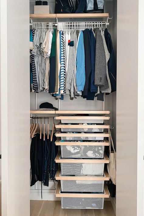 Men’s Closet Organize, Apartment Closets, Small Closet Solutions, Closet Shelving System, Custom Closet Shelving, Closets Ideas, Elfa Closet, Organizar Closet, Closet Solutions