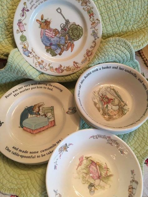 Green Charger Plates, Pretty Breakfast, Rabbit Stuff, Thrift Board, Peter Rabbit Nursery, Bowl Mug, Wedgwood Pottery, Rabbit Nursery, Cup Plate