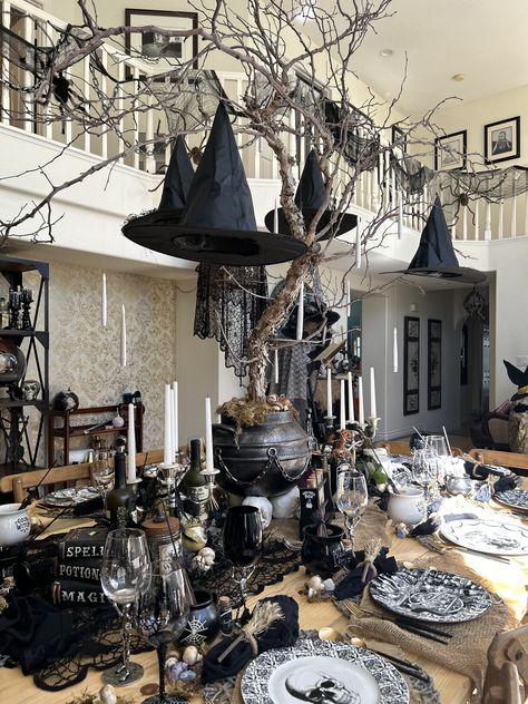 Spooky and Earthy Witch themed dinner Witches Theme Halloween Decor, Halloween Witches House Decorations, Witch Table Decorations, Halloween Formal Dining Table, Spooky Brunch Decor, Spooky Dinner Table, Halloween Luxury Picnic, Witch Aesthetic Party, Halloween Witch Theme Decorations