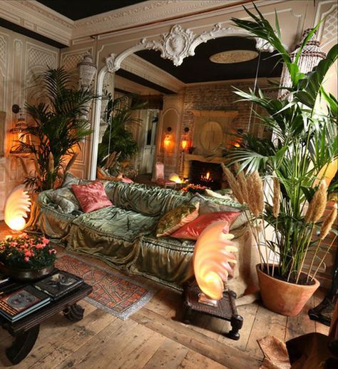 Little Venice rooms. Sera of London Bedroom Maximalist Vintage, Fairy Aesthetic Interior, French Nouveau Interior, Vintage Feminine Living Room, Bright Gothic Interior, Old Hollywood Glamour Home, Sera Of London Interiors, Black And White Maximalist Decor, Vintage Glam Interior Design