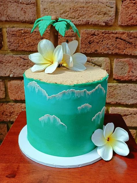 Hawaii Themed Birthday Cake, Tropical Birthday Cake Simple, Hawaii Themed Cake, Hawaii Cake Ideas, Aloha Birthday Cake, Tropical Flower Cake, Hawian Party Ideas, Tropical Theme Cake, Hawaii Birthday Cake