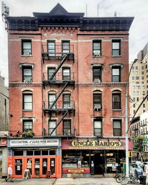 New York Apartment Building Exterior, Old Apartment Complex Aesthetic, Ny Apartment Exterior, Nyc Apartment Building Exterior, Apartment Complex Exterior Old, Old Apartment Exterior, New York Apartments Exterior, Apartment On Top Of Shop, Cool Apartment Buildings