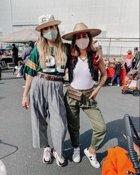 Flea Market Style, Flea Market Finds, Soul Sisters, Flea Market, Youtube Videos, Ootd, Vintage Outfits, Marketing, Fashion Outfits