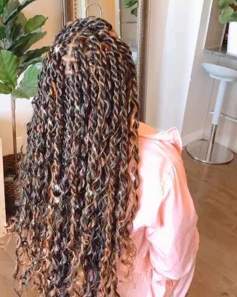 Boho Goddess Twist, Bohemian Goddess Twist, Brown Boho Twists, Goddess Twists Hairstyles, Curly Twists Braids, Goddess Twist Braids, Twist Curly Hair, Goddess Twists, Bohemian Twists