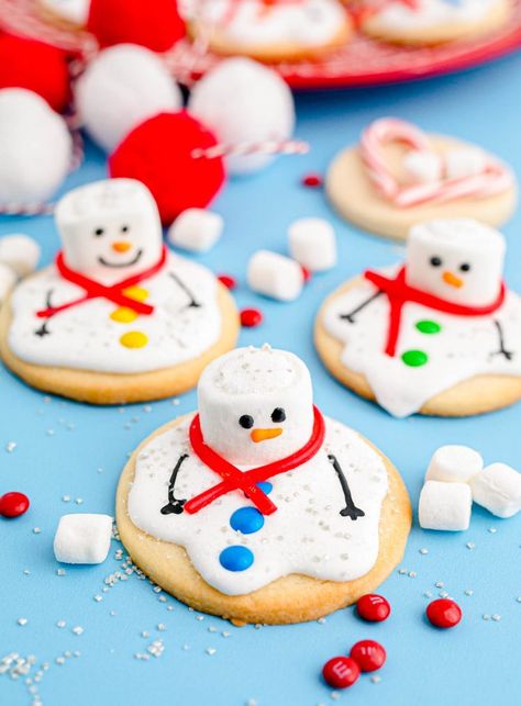 Snowman Hat Cookies, Snow Man Sugar Cookies, Melting Snowman Cupcakes, Marshmallow Snowman On A Stick, Christmas Cookies For Kids To Decorate, Christmas Treats Kids Can Make, Decorating Christmas Cookies With Kids, Snowman Cupcakes Ideas, Snowman Decorated Cookies