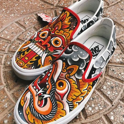 Painting Vans, Custom Painted Vans, Shoe Art Designs, Canvas Shoes Diy, Geisha Tattoo Design, Painted Shoes Diy, Headwear Fashion, Painted Vans, Custom Painted Shoes