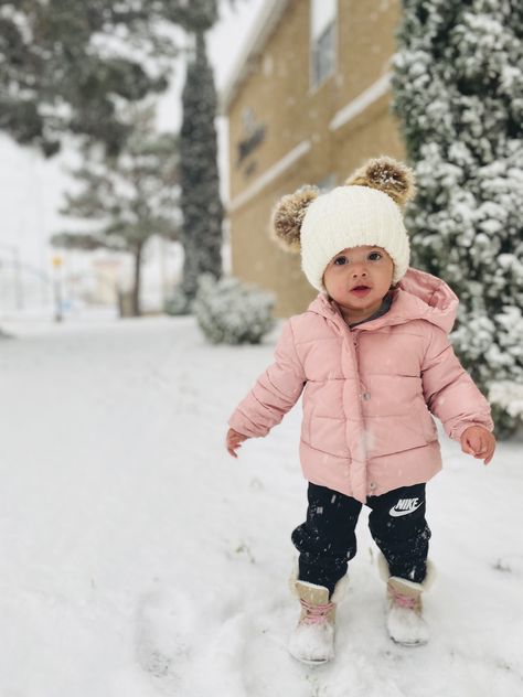 Toddler Snow Photoshoot, Toddler Snow Outfit, Indiana Christmas, Toddler Cold, Snow Boots Outfit, Toddler Fits, Snow Outfits, Toddler Poses, Toddler Pictures